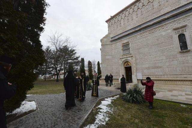 PS Părinte Nichifor Botoșăneanul, la slujba Canonului: „Adevărata pocăință nu înseamnă o învinovățire, ci hotărâre de a ne schimba viața”