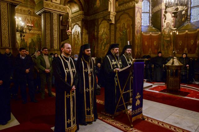 PS Părinte Nichifor Botoșăneanul, la slujba Canonului: „Adevărata pocăință nu înseamnă o învinovățire, ci hotărâre de a ne schimba viața”