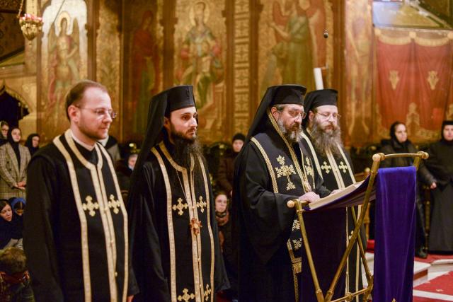 PS Părinte Nichifor Botoșăneanul, la slujba Canonului: „Adevărata pocăință nu înseamnă o învinovățire, ci hotărâre de a ne schimba viața”