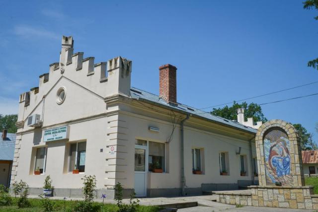 Peste 50 de refugiați ucraineni au găsit adăpost și hrană la Mănăstirea Miclăușeni