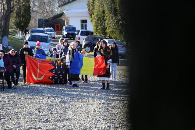 Duminica Sfintei Cruci, la Parohia Bârnova: 104 ani de recunoștință pentru cei care au semnat unirea Basarabiei cu România
