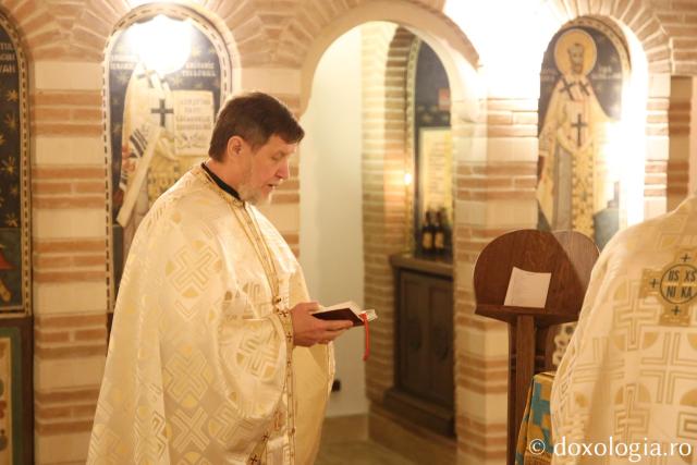 Sfânta Liturghie pentru refugiaţii ucraineni, în Duminica Ortodoxiei, la Ansamblul Mitropolitan din Iaşi