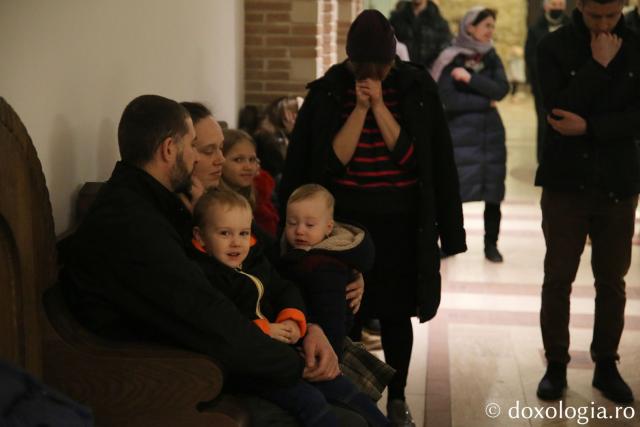 Sfânta Liturghie pentru refugiaţii ucraineni, în Duminica Ortodoxiei, la Ansamblul Mitropolitan din Iaşi
