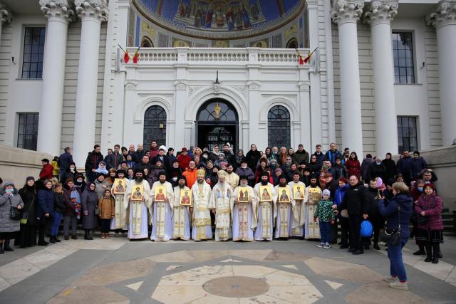 Doi ierarhi au slujit la Iași în prima Duminică din Postul Mare: „Ortodoxia este viața în Hristos”