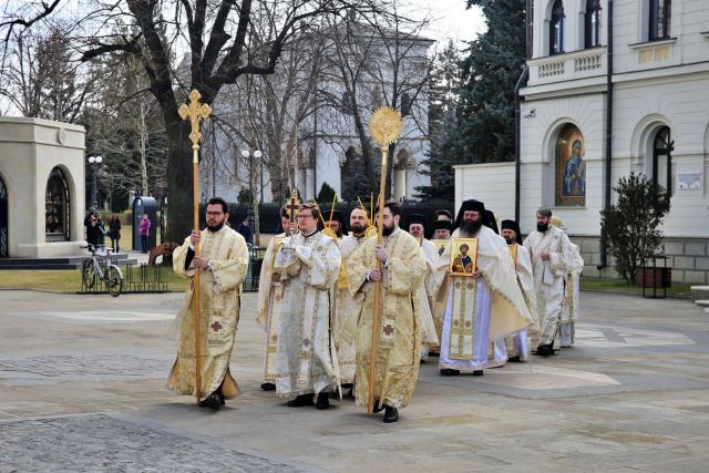 Doi ierarhi au slujit la Iași în prima Duminică din Postul Mare: „Ortodoxia este viața în Hristos”