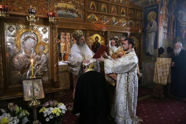 Părintele Mitropolit a slujit la Mănăstirea Sângeap-Basaraba: „Rugăciunea este iubire către Dumnezeu”