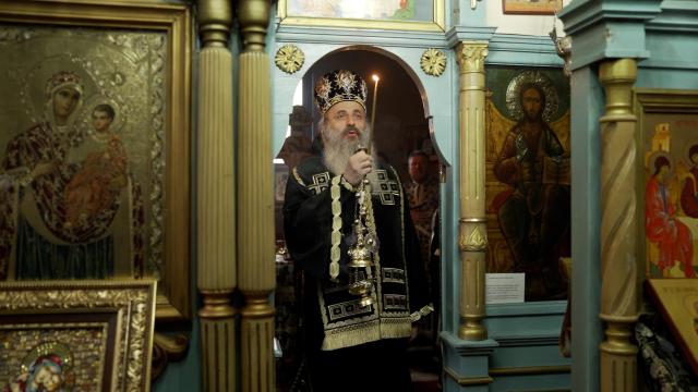 Slujbă arhierească și sfințire de casă socială la Parohia „Sf. Varvara” din Șorogari