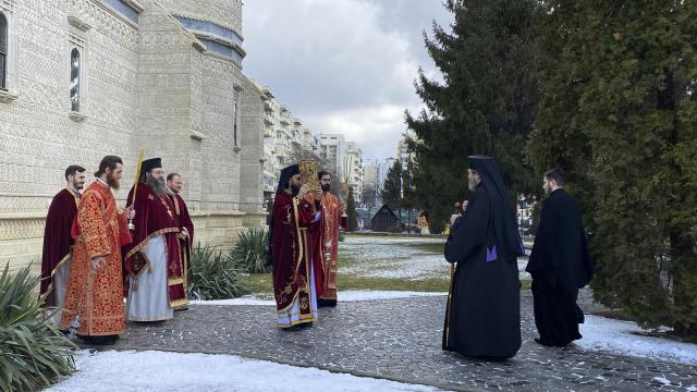 PS Părinte Nichifor Botoșăneanul, la slujba Canonului: „Adevărata pocăință nu înseamnă o învinovățire, ci hotărâre de a ne schimba viața”
