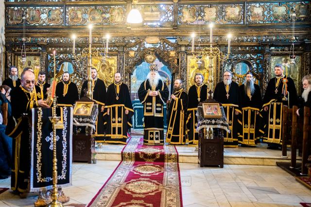 Liturghia Darurilor înainte sfințite la Mănăstirea „Sfântul Ioan cel Nou” – Catedrala Arhiepiscopală din Suceava