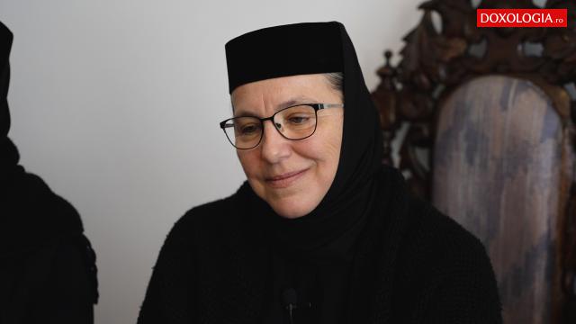 (Video) Încercăm să le oferim fraților noștri din Ucraina toată dragostea noastră – stavr. Iosefina Giosanu