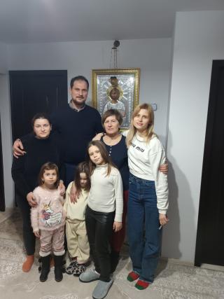 Mame refugiate cu copii, găzduite la Centrul de activități pentru copii „Sfânta Sofia” din Parohia Poiana-Brăești