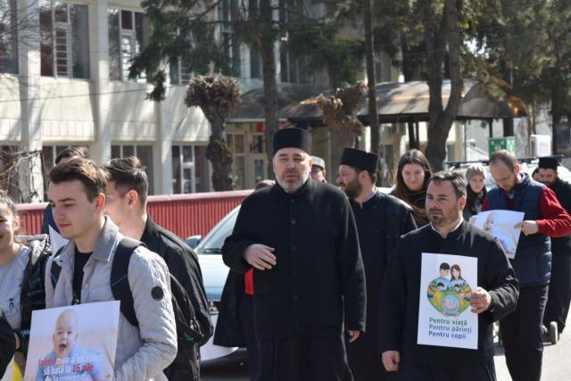 „Marșul pentru viață” – 2022: Cum a fost la Piatra Neamț, Botoșani, Dorohoi și Darabani
