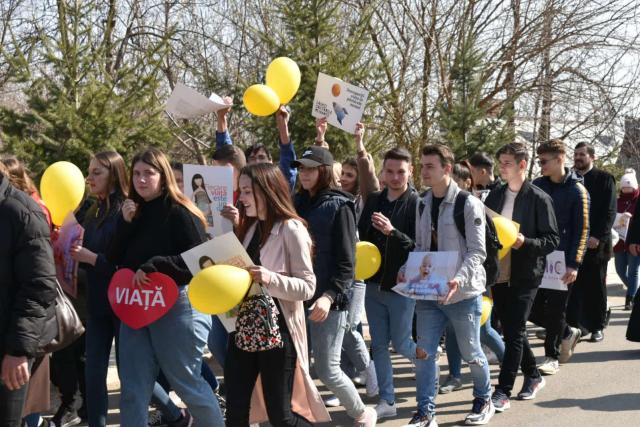 „Marșul pentru viață” – 2022: Cum a fost la Piatra Neamț, Botoșani, Dorohoi și Darabani