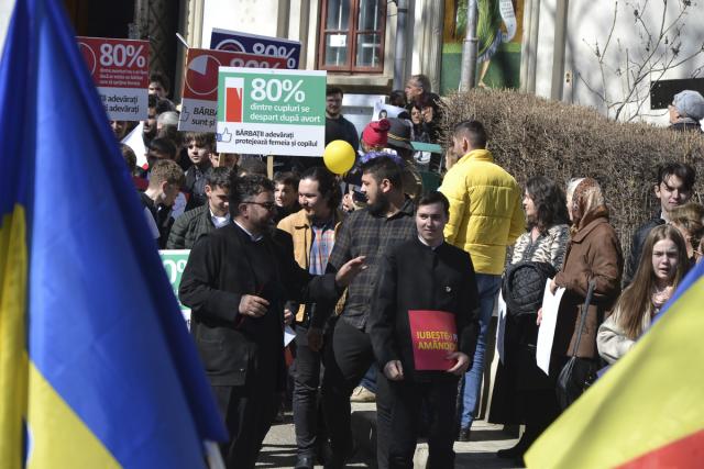 „Marșul pentru viață” – 2022: Cum a fost la Piatra Neamț, Botoșani, Dorohoi și Darabani