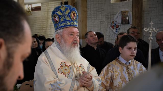 (Video) „Domnul Hristos, doctorul sufletelor și al trupurilor” – IPS Andrei