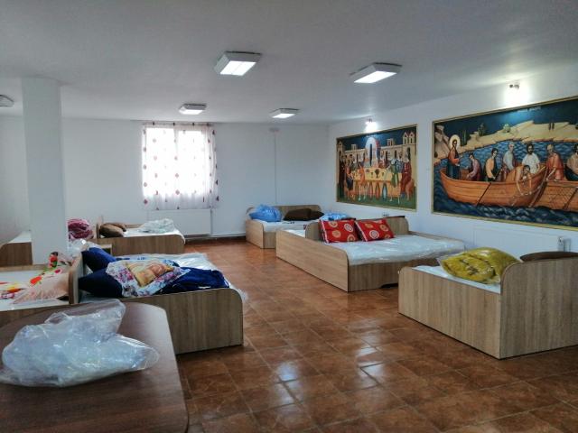 Parohia Dealu Mare – Dorohoi oferă cazare și masă pentru refugiați în Centrul Social-Pastoral „Sfântul Gheorghe”