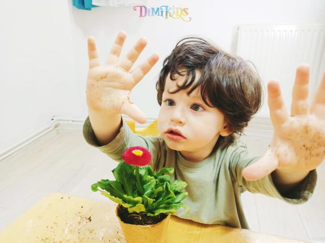 Luna pentru viață 2022: „Plantăm VIAȚĂ”, activitate inedită a copiilor de la DimiKids