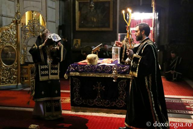 Liturghia Darurilor înainte sfințite, la Catedrala Mitropolitană din Iași