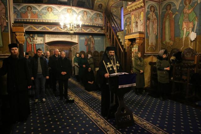 PS Nichifor Botoșăneanul a oficiat Pavecernița Mare la Mănăstirea Copou