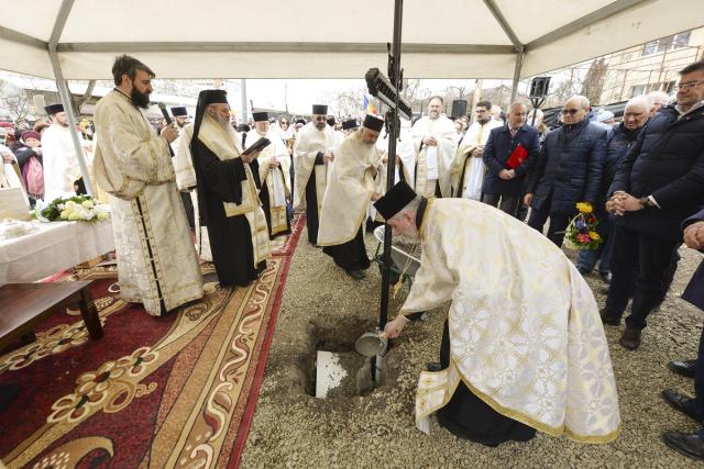 Piatră de temelie pentru o nouă biserică în Muncipiul Iași: „O fereastră către eternitate”