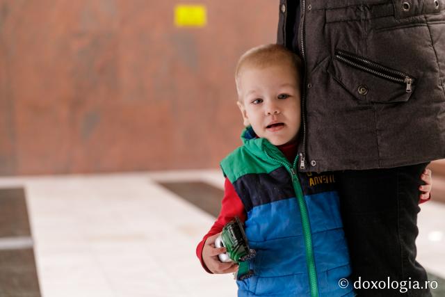 (Foto) Copiii – simbol al păcii și în timp de război