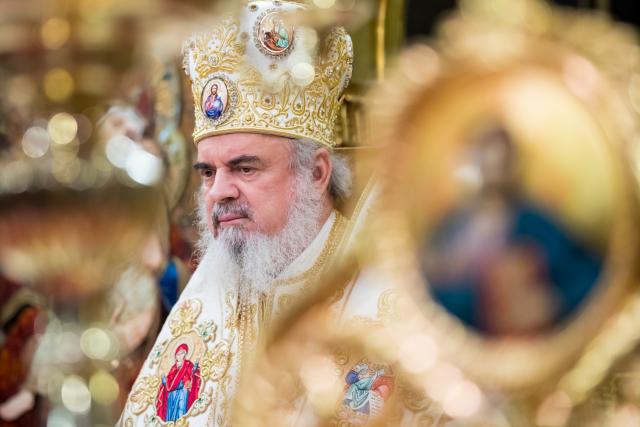 Părintele Patriarh Daniel: „Harul este iubirea Preasfintei Treimi împărtășită oamenilor prin Iisus Hristos”