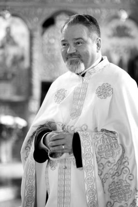 Părintele Ion Papuc de la Parohia „Sfântul Gheorghe” Piatra Neamț s-a mutat la Domnul