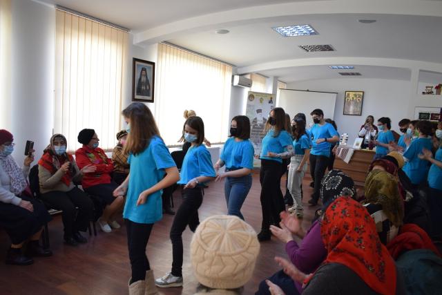 Proiect interinstituțional și intergenerațional: „Adoptă un bunic și împarte bucurie!”
