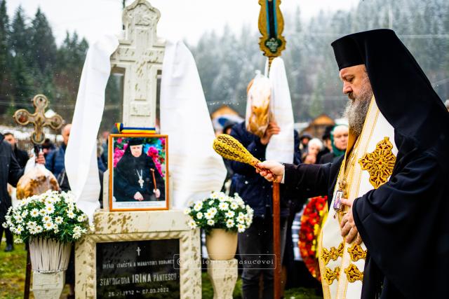 Liturghie arhierească și Parastas pentru stavrofora Irina Pântescu – Mănăstirea Voroneț
