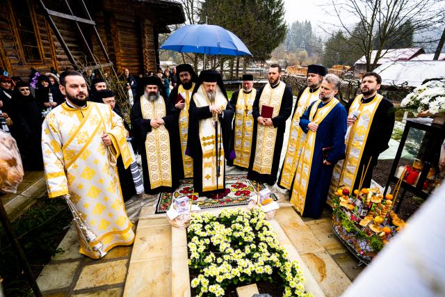 Liturghie arhierească și Parastas pentru stavrofora Irina Pântescu – Mănăstirea Voroneț