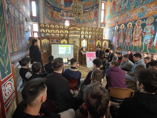 „Pravila tânărului creștin” -  Activitate catehetică în cadrul Anului omagial la Seminarul din Dorohoi