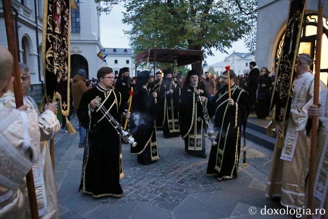 (Video) Denia Prohodului Domnului Hristos, la Catedrala Mitropolitană din Iași