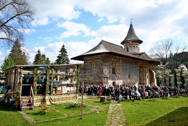 Hramul Mănăstirii Voroneț, serbat prin Liturghie arhierească