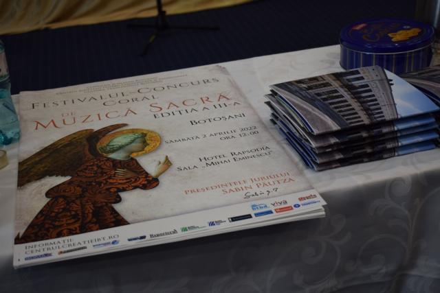 Tinerii Parohiei „Sfântul Ioan Botezătorul” din Botoșani au participat la Festivalul-Concurs de Muzică Sacră