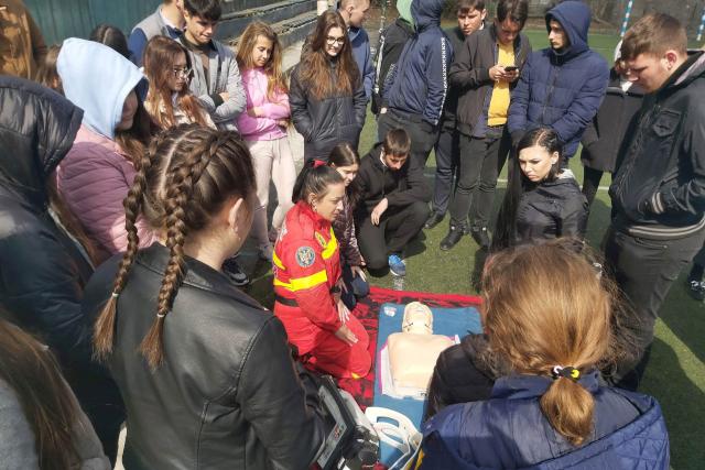 Instructaj PSI-SU la Seminarul Teologic Liceal Ortodox „Sfântul Gheorghe” – Botoșani