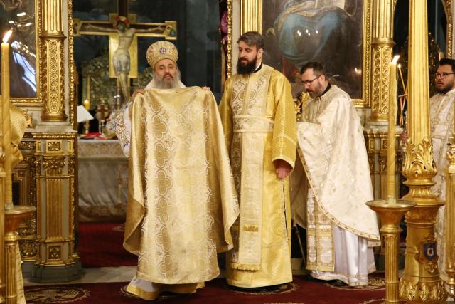 Duminica Sfântului Ioan Scărarul, la Iași: un arhidiacon al Catedralei Mitropolitane a fost hirotonit preot de către IPS Teofan