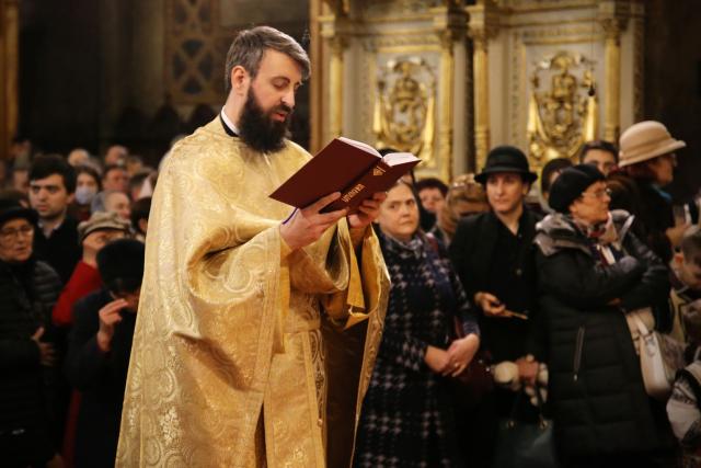 Duminica Sfântului Ioan Scărarul, la Iași: un arhidiacon al Catedralei Mitropolitane a fost hirotonit preot de către IPS Teofan