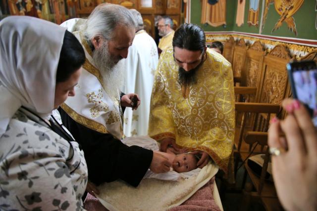 Hramul Municipiului Botoșani, în prezența Părintelui Mitropolit Teofan. Ierarhul a săvârșit și slujba Botezului pentru prunca Iustina
