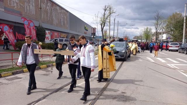 Pelerinaj de Florii la Botoșani: „Evanghelia să fie mărturisită cu dragoste, încredere, cinste și bucurie”