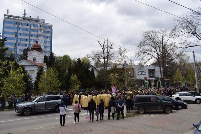 Pelerinaj de Florii la Botoșani: „Evanghelia să fie mărturisită cu dragoste, încredere, cinste și bucurie”