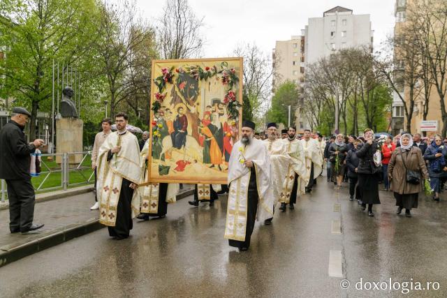 Pelerinajul de Florii, reluat la Iași după doi ani: „Semn că nu ne este rușine de identitatea noastră de creștini”