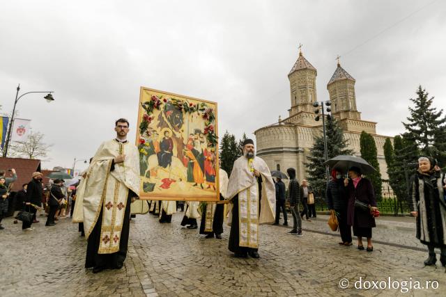 Pelerinajul de Florii, reluat la Iași după doi ani: „Semn că nu ne este rușine de identitatea noastră de creștini”