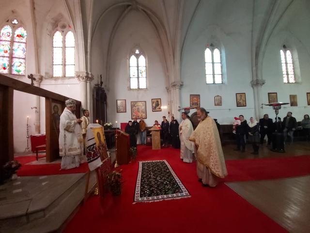 PS Părinte Nichifor Botoşăneanul, la Mănăstirea Godoncourt - Franța: „Prin spovedanie și rugăciunile de dezlegare, răul nu mai este lucrător”