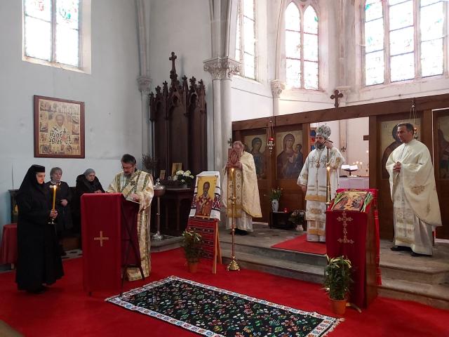 PS Părinte Nichifor Botoşăneanul, la Mănăstirea Godoncourt - Franța: „Prin spovedanie și rugăciunile de dezlegare, răul nu mai este lucrător”