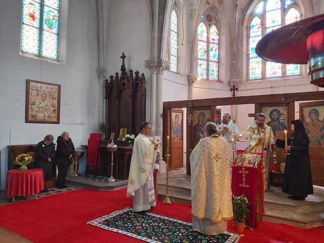 PS Părinte Nichifor Botoşăneanul, la Mănăstirea Godoncourt - Franța: „Prin spovedanie și rugăciunile de dezlegare, răul nu mai este lucrător”