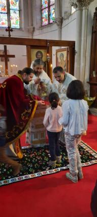 PS Părinte Nichifor Botoşăneanul, la Mănăstirea Godoncourt - Franța: „Prin spovedanie și rugăciunile de dezlegare, răul nu mai este lucrător”