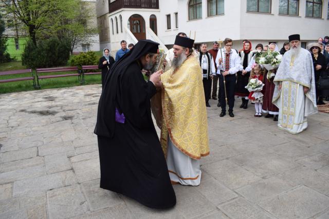 Slujbă arhierească la Parohia „Sfântul Ilie” din Protopopiatul Botoșani