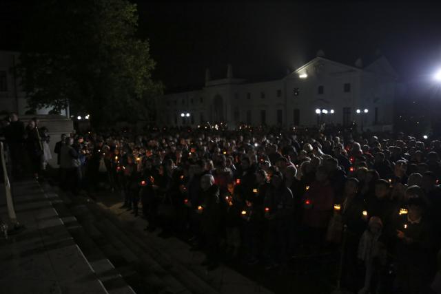 Învierea Domnului, celebrată în mod inedit anul acesta la Iași: slujbă și în limba slavonă pentru refugiații ucraineni