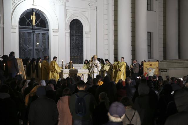 Învierea Domnului, celebrată în mod inedit anul acesta la Iași: slujbă și în limba slavonă pentru refugiații ucraineni