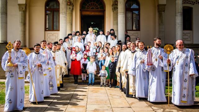 Bucuria Învierii Domnului la Mănăstirea „Sfântul Ioan cel Nou” – Catedrala Arhiepiscopală din Suceava